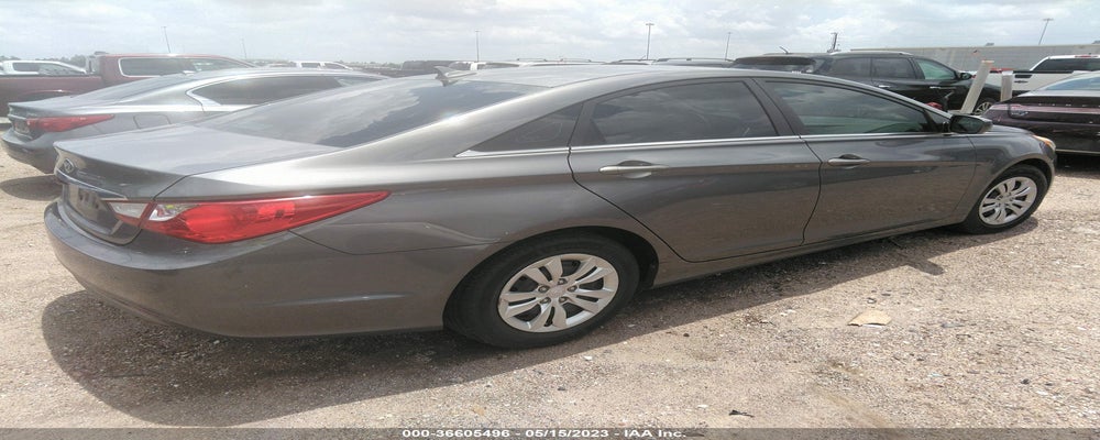 5NPEB4AC9BH190533 2011 HYUNDAI SONATA photo no. 4