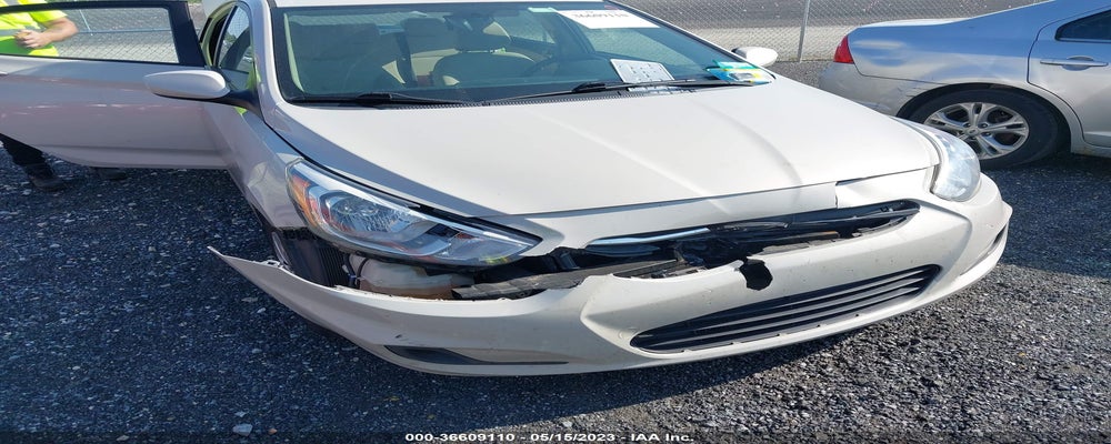 KMHCT4AE1FU925552 2015 HYUNDAI ACCENT photo no. 6