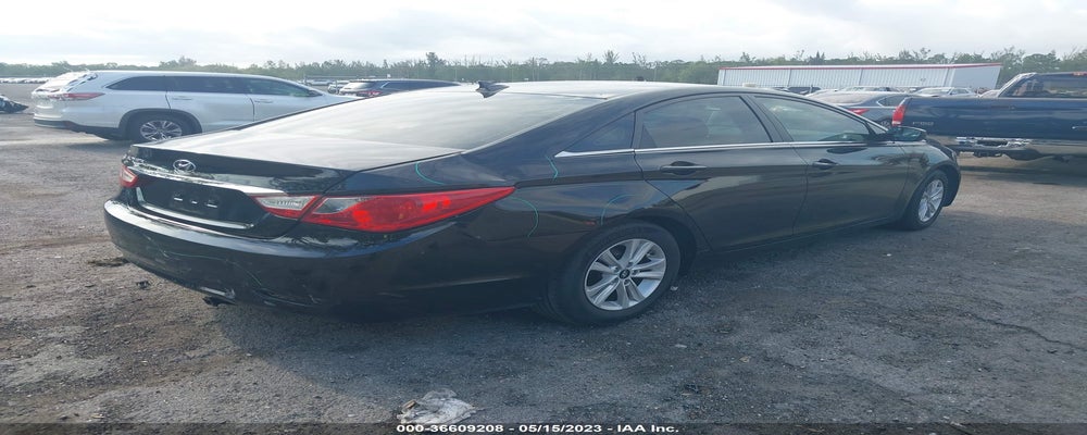 5NPEB4AC7CH394717 2012 HYUNDAI SONATA photo no. 4