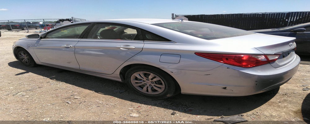 5NPEB4AC7BH307140 2011 HYUNDAI SONATA photo no. 3