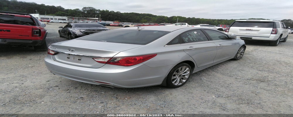5NPEC4AC6BH131078 2011 HYUNDAI SONATA photo no. 4