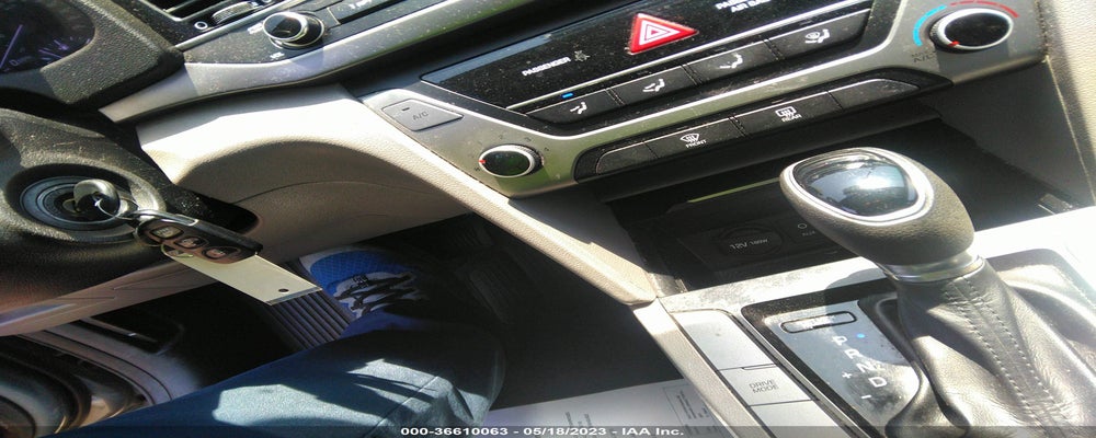 KMHD74LF8HU093581 2017 HYUNDAI ELANTRA photo no. 11