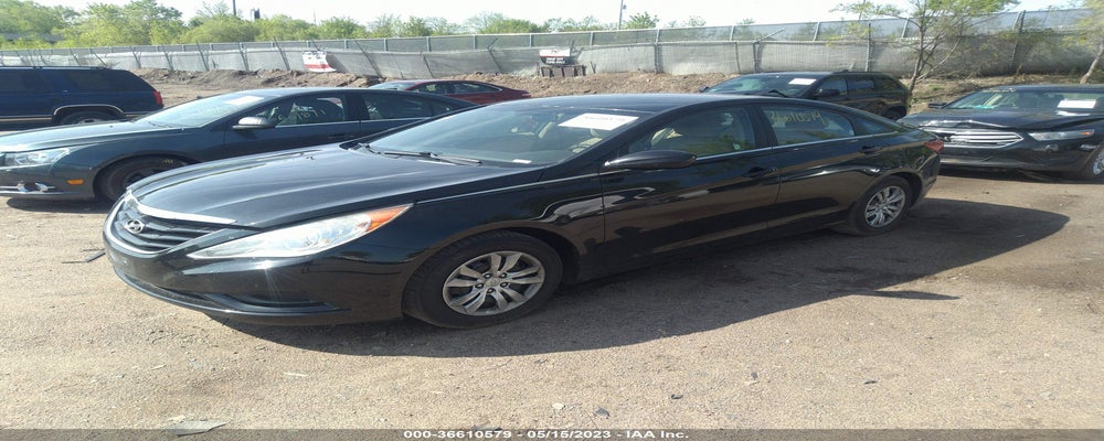 5NPEB4AC3BH095305 2011 HYUNDAI SONATA photo no. 2