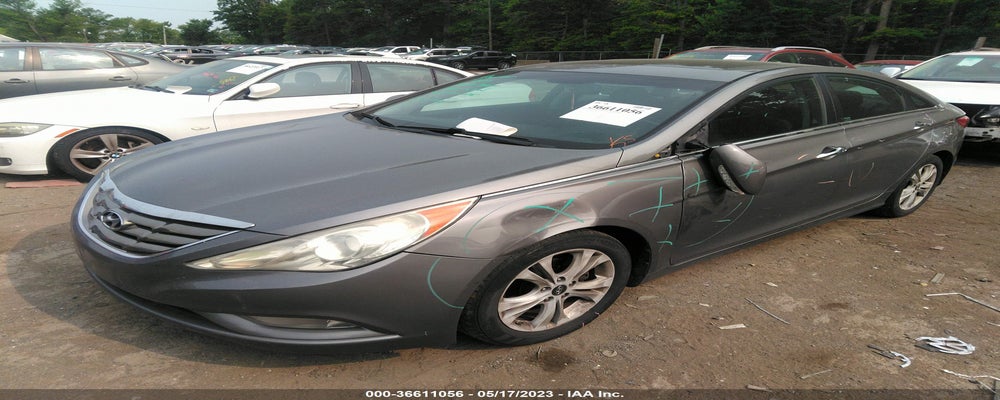 5NPEC4AC6BH070895 2011 HYUNDAI SONATA photo no. 2