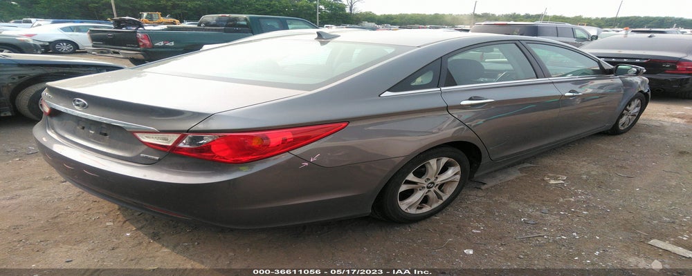 5NPEC4AC6BH070895 2011 HYUNDAI SONATA photo no. 4