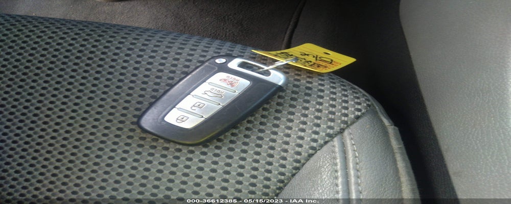 5NPEC4AC2CH325981 2012 HYUNDAI SONATA photo no. 11