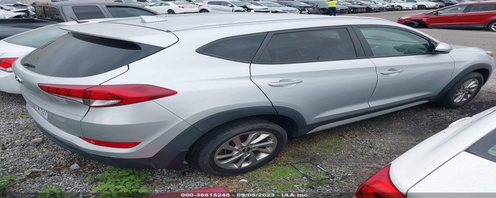 KM8J33A43JU622953 2018 HYUNDAI TUCSON photo no. 4