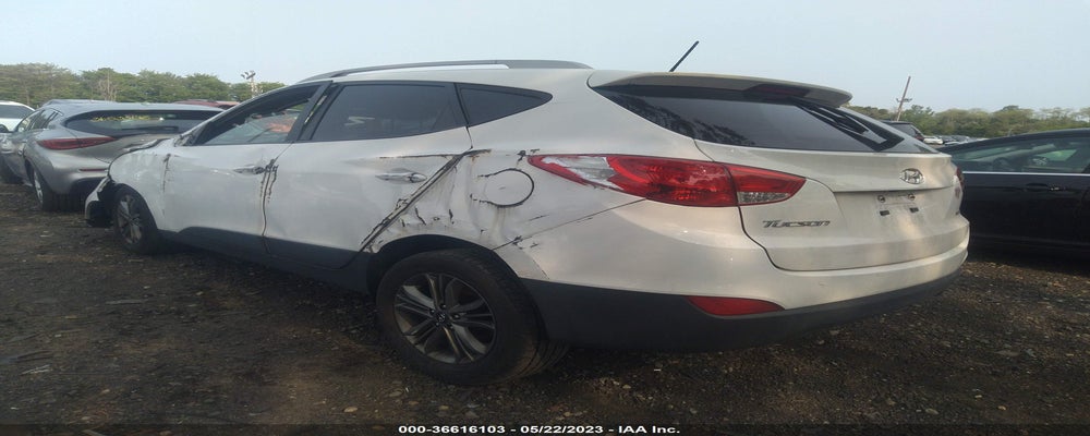 KM8JUCAG7FU013427 2015 HYUNDAI TUCSON photo no. 3