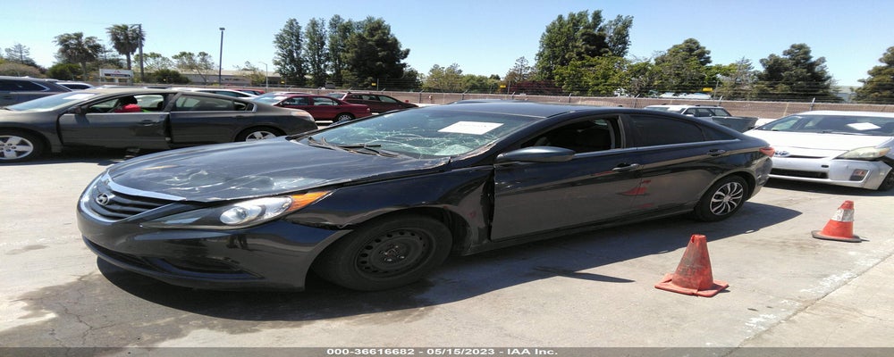5NPEB4AC3BH240021 2011 HYUNDAI SONATA photo no. 2
