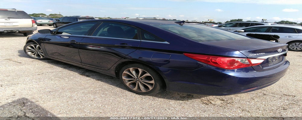 5NPEB4AC1BH020960 2011 HYUNDAI SONATA photo no. 3