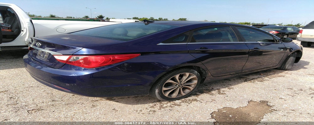 5NPEB4AC1BH020960 2011 HYUNDAI SONATA photo no. 4