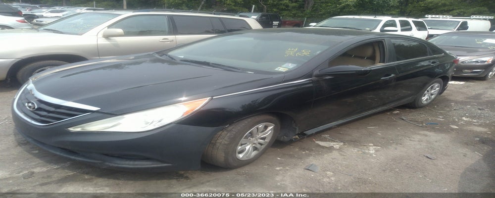 5NPEB4AC3BH100132 2011 HYUNDAI SONATA photo no. 2