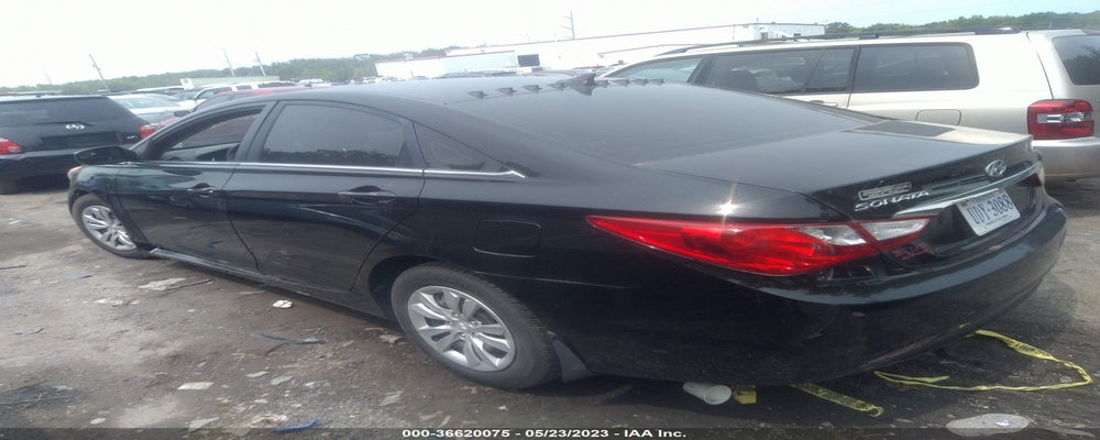 5NPEB4AC3BH100132 2011 HYUNDAI SONATA photo no. 3