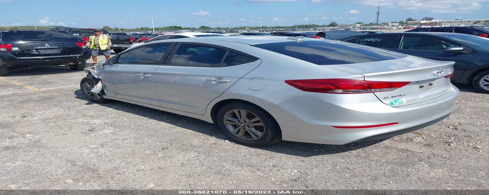 5NPD84LF4JH277725 2018 HYUNDAI ELANTRA photo no. 3