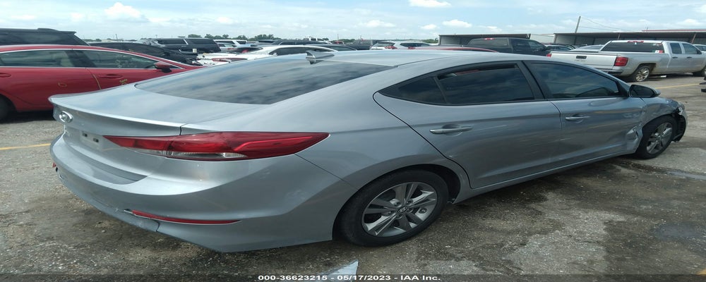 5NPD84LF8HH097853 2017 HYUNDAI ELANTRA photo no. 4