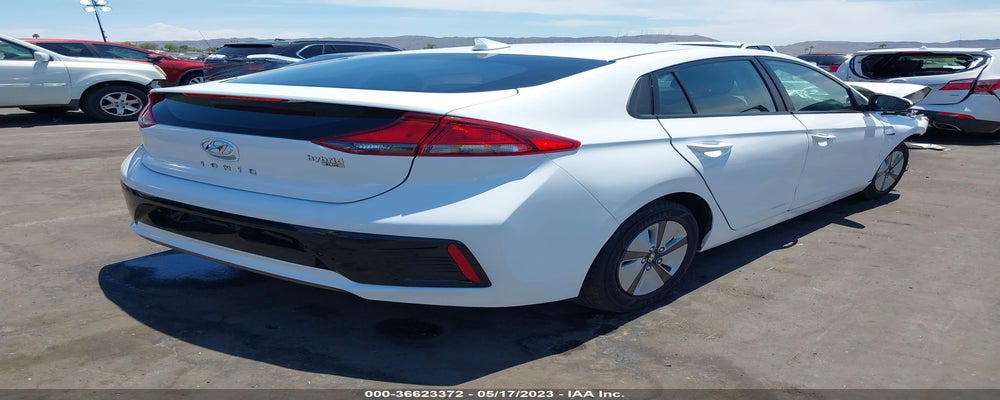 KMHC65LC3HU045464 2017 HYUNDAI IONIQ HYBRID photo no. 4