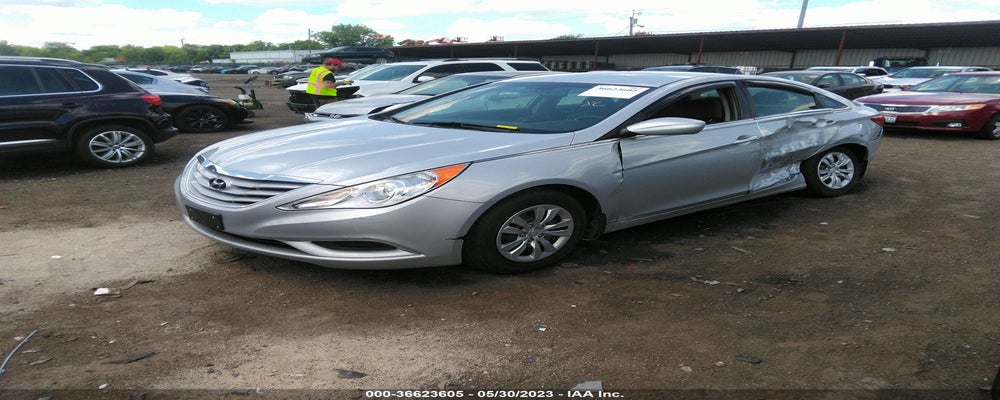 5NPEB4AC2CH407227 2012 HYUNDAI SONATA photo no. 2