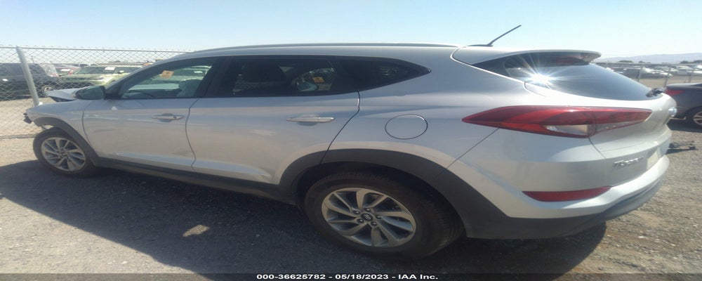 KM8J33A49GU145812 2016 HYUNDAI TUCSON photo no. 3