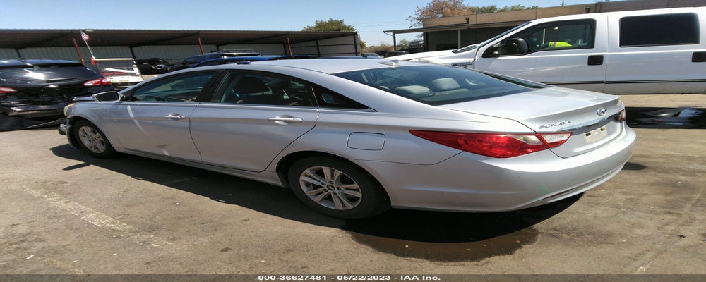 5NPEB4AC8DH671425 2013 HYUNDAI SONATA photo no. 3