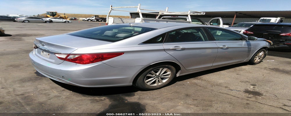 5NPEB4AC8DH671425 2013 HYUNDAI SONATA photo no. 4