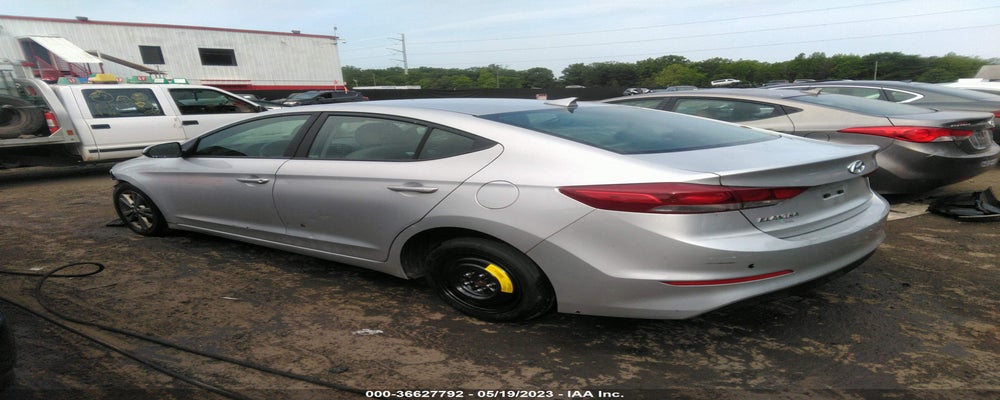5NPD84LF9JH249242 2018 HYUNDAI ELANTRA photo no. 3