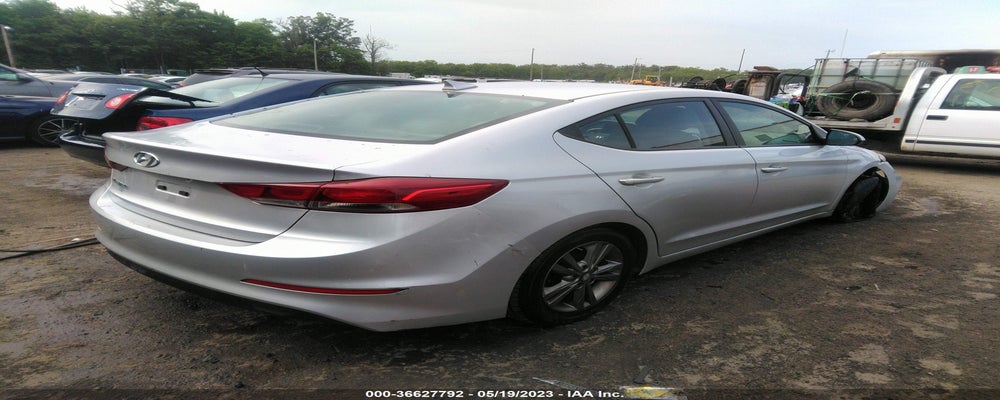 5NPD84LF9JH249242 2018 HYUNDAI ELANTRA photo no. 4