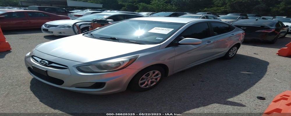 KMHCT4AE4DU275161 2013 HYUNDAI ACCENT photo no. 2