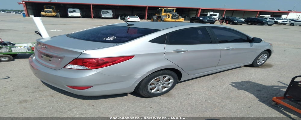 KMHCT4AE4DU275161 2013 HYUNDAI ACCENT photo no. 4
