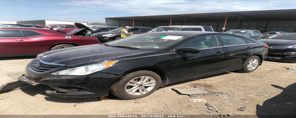 5NPEB4AC5DH639211 2013 HYUNDAI SONATA photo no. 2