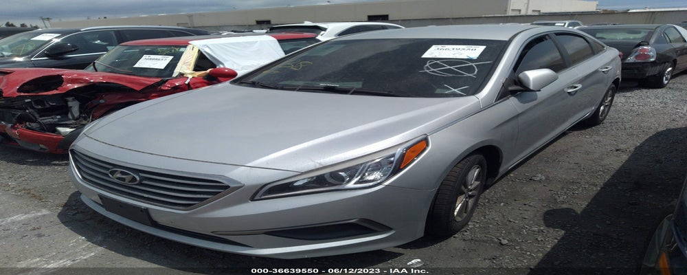 5NPE24AF5HH442944 2017 HYUNDAI SONATA photo no. 2