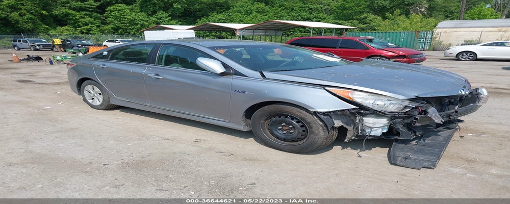 KMHEC4A41FA137162 2015 HYUNDAI SONATA photo no. 12