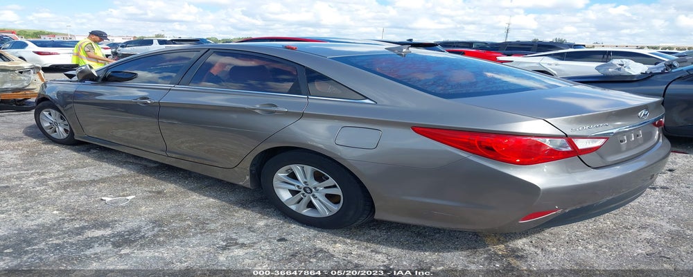 5NPEB4AC2EH870133 2014 HYUNDAI SONATA photo no. 3