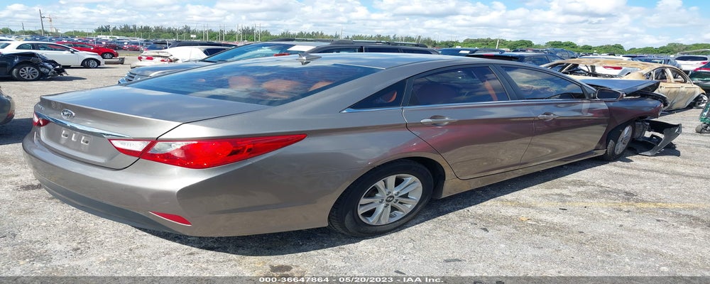 5NPEB4AC2EH870133 2014 HYUNDAI SONATA photo no. 4