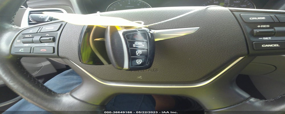 KMHGN4JE1FU037864 2015 HYUNDAI GENESIS photo no. 11