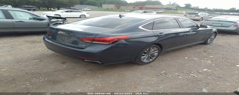 KMHGN4JE1FU037864 2015 HYUNDAI GENESIS photo no. 4