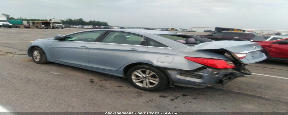 5NPEB4AC8BH203658 2011 HYUNDAI SONATA photo no. 3