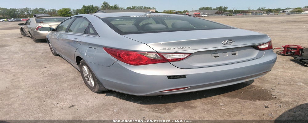 5NPEB4AC2BH180183 2011 HYUNDAI SONATA photo no. 3