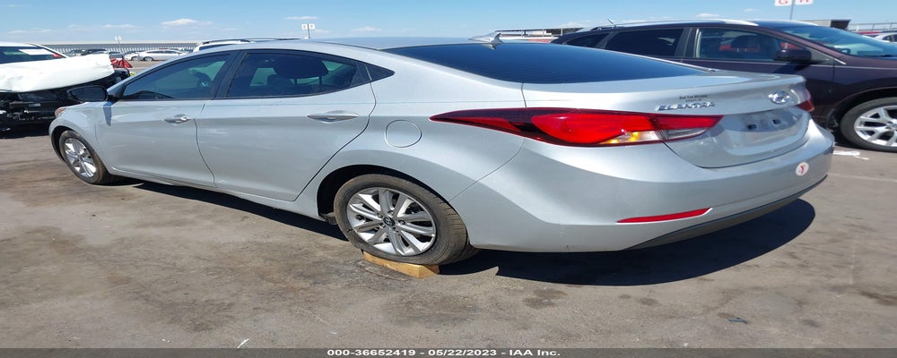 5NPDH4AE6FH588574 2015 HYUNDAI ELANTRA photo no. 3