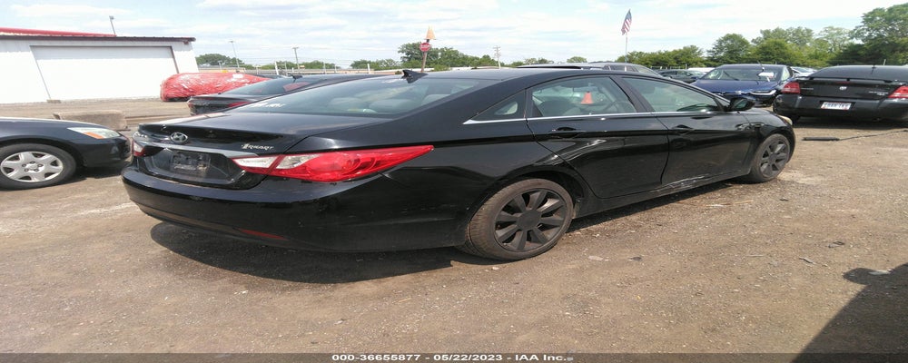 5NPEB4AC5BH198547 2011 HYUNDAI SONATA photo no. 4