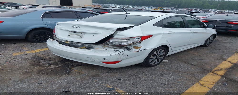 KMHCU4AE5FU923042 2015 HYUNDAI ACCENT photo no. 4