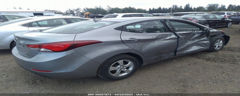 KMHDH4AE0FU223826 2015 HYUNDAI ELANTRA photo no. 4