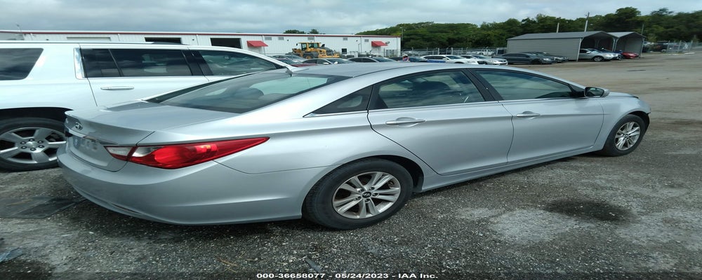 5NPEB4AC0DH697405 2013 HYUNDAI SONATA photo no. 4
