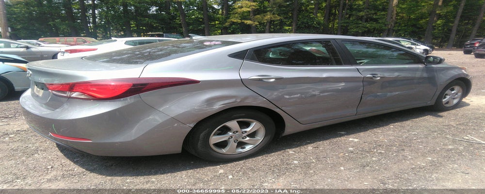 5NPDH4AE7FH558791 2015 HYUNDAI ELANTRA photo no. 4