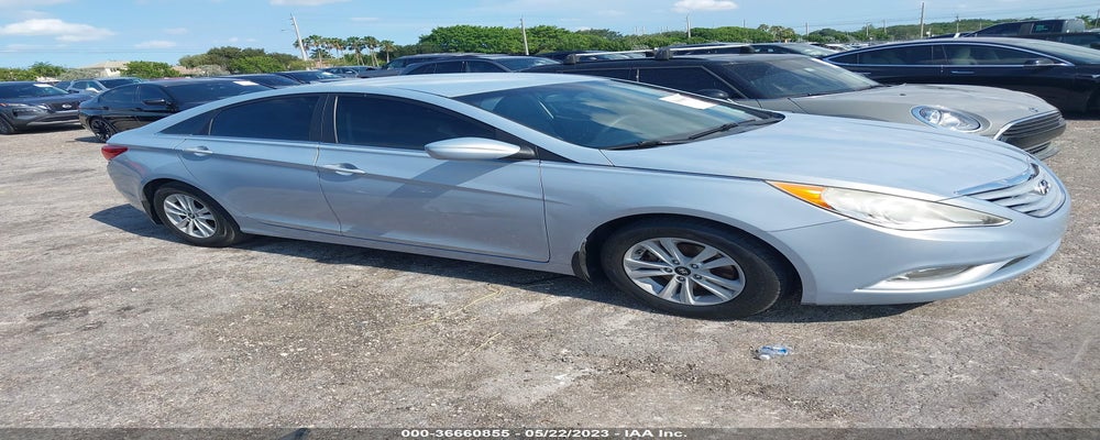 5NPEB4AC4DH610685 2013 HYUNDAI SONATA photo no. 3