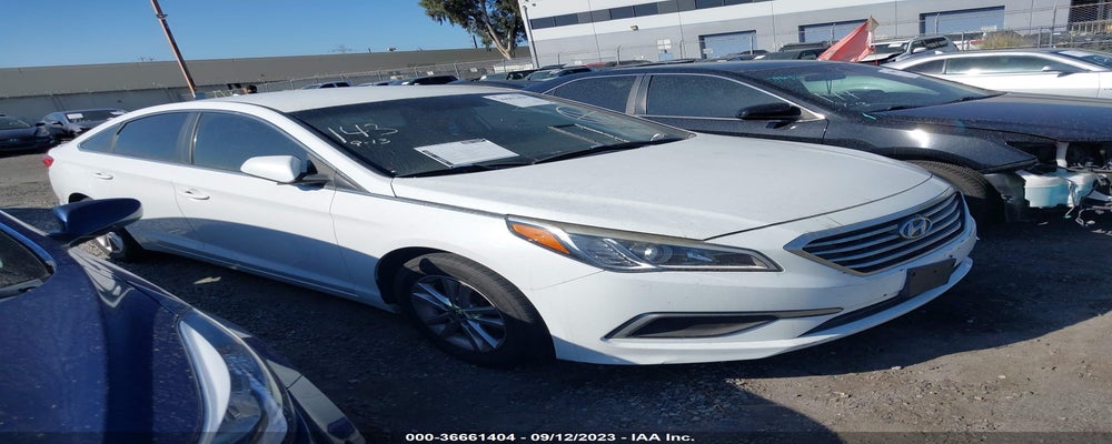 5NPE24AF7HH564916 2017 HYUNDAI SONATA photo no. 4
