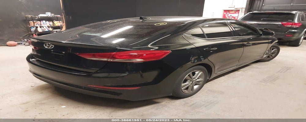 5NPD84LFXHH193659 2017 HYUNDAI ELANTRA photo no. 4