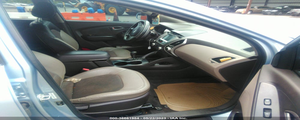 KM8JU3AC0BU243995 2011 HYUNDAI TUCSON photo no. 5