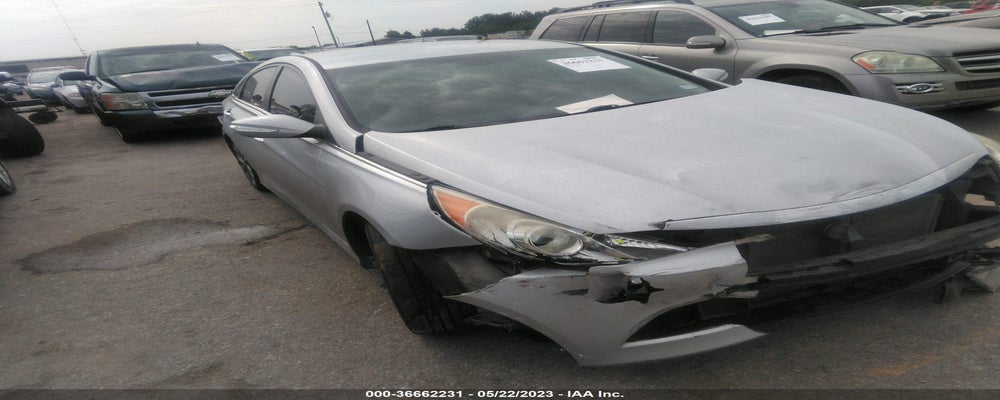 5NPEC4AC3EH887715 2014 HYUNDAI SONATA photo no. 2