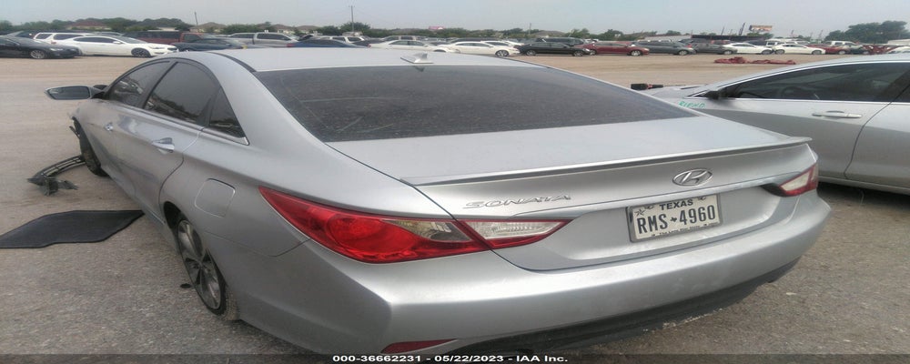 5NPEC4AC3EH887715 2014 HYUNDAI SONATA photo no. 3