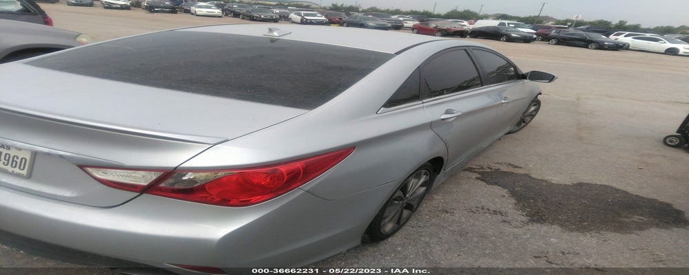 5NPEC4AC3EH887715 2014 HYUNDAI SONATA photo no. 4